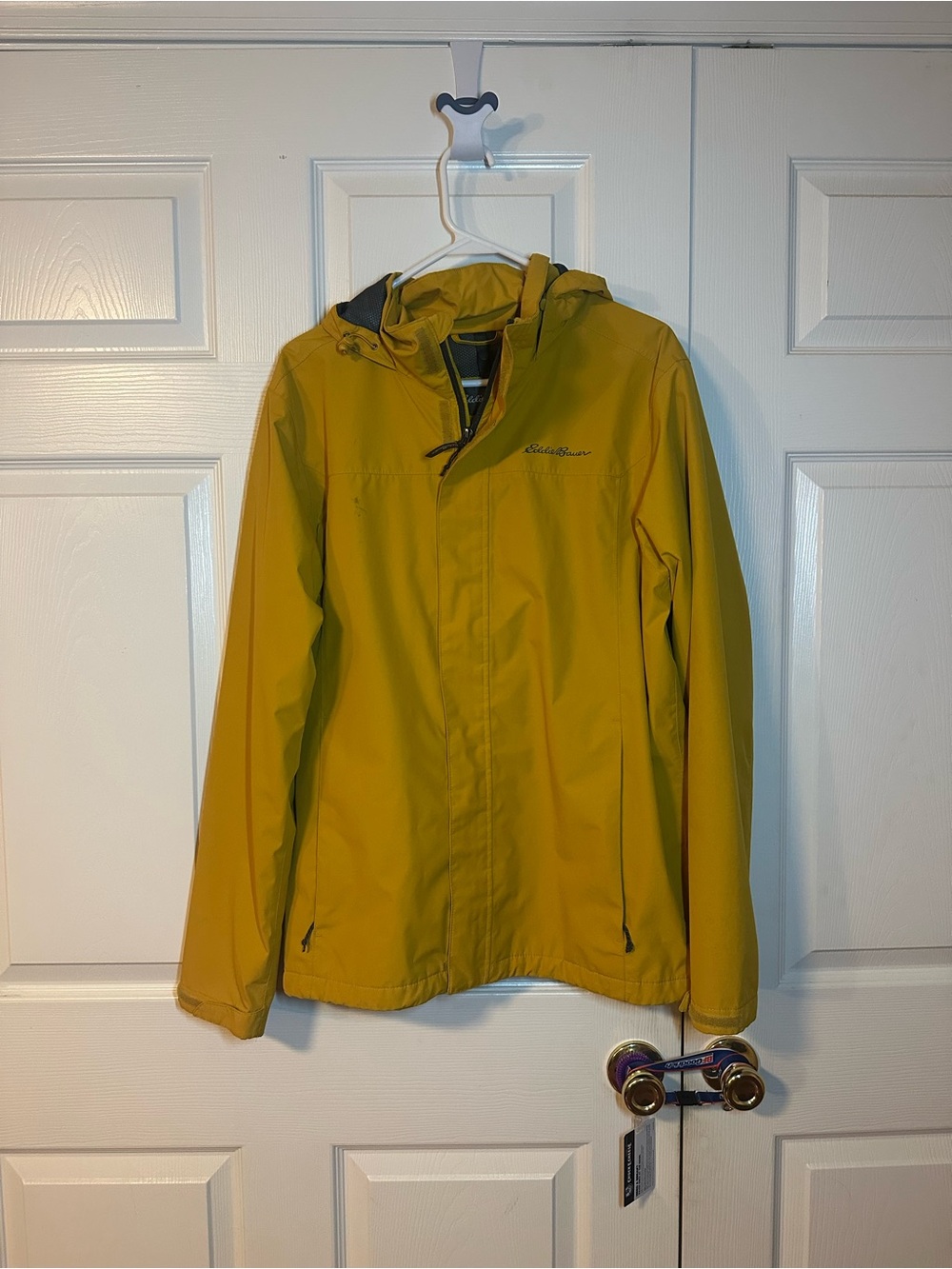 Eddie Bauer Men's Hooded Rain Jacket Yellow Medium